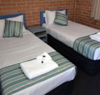 The Oaks Hotel Motel  - Stayed