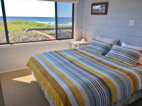 Surfside On Mollymook Beach - Stayed 7