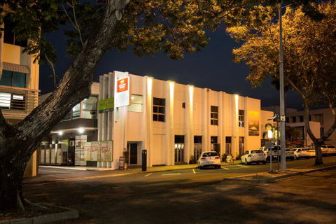 The Cavenagh - Stayed 8