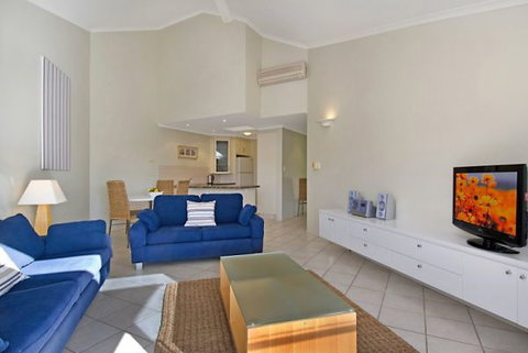 Summer Central - Stayed 7