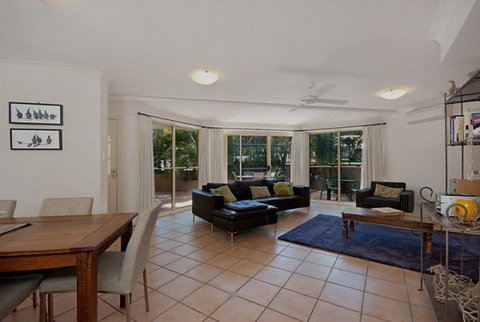 Summer Central - Stayed 10