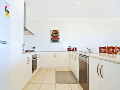 Century 21 SouthCoast: Bayside - Stayed 3