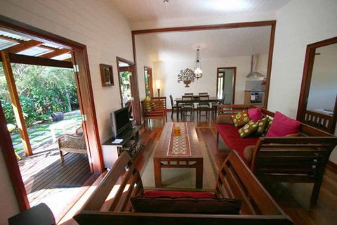 Summer Central - Stayed 0