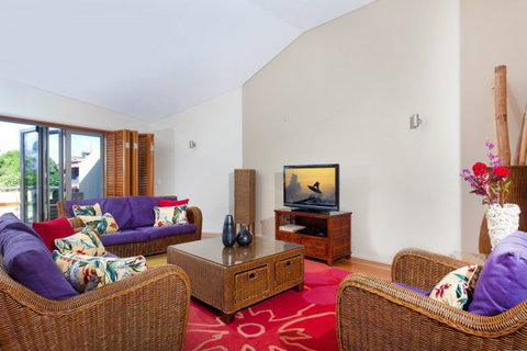 Summer Central - Stayed 23