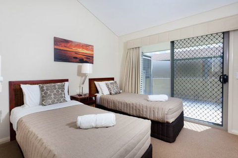 Summer Central - Stayed 28