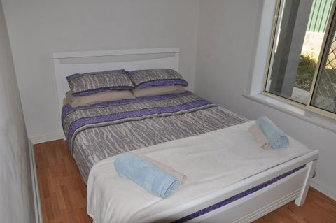 Semaphore Beach Holiday Let - Stayed 2