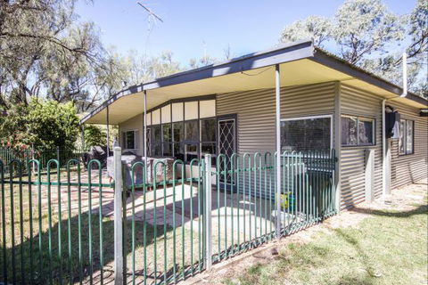 River Shack Rentals - Living The Dream - Stayed 106