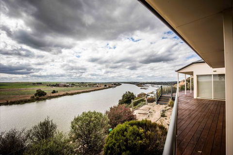 River Shack Rentals - Living The Dream - Stayed 26