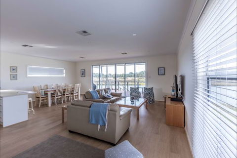 River Shack Rentals - Living The Dream - Stayed 113
