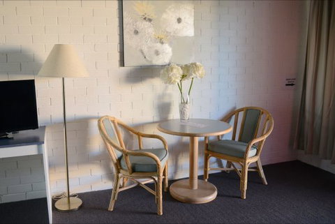 Cameo Inn Motel - Stayed 4