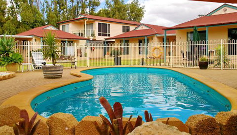 The Mac's Beachfront Villas - Stayed 1