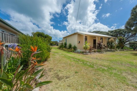 Anderl's Beach Cottage - Stayed 1