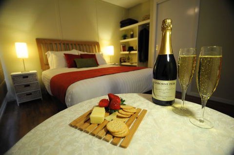 Gisborne Peak Winery  Cottages - Stayed 0