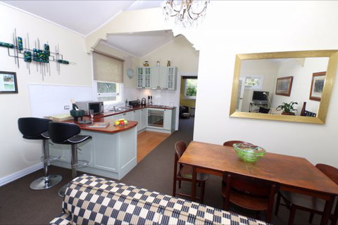 Mirkwood Forest Self-Contained Spa Cottages - Stayed 7