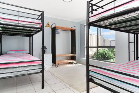 Ambergris - Stayed 7