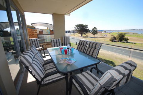 LJ Hooker Goolwa Holiday Rentals - 42 Underwood Avenue, Goolwa Beach - Stayed 1