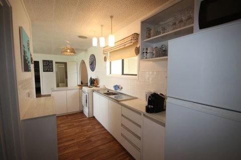 LJ Hooker Goolwa Holiday Rentals - 42 Underwood Avenue, Goolwa Beach - Stayed 11