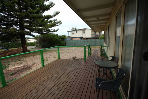 LJ Hooker Goolwa Holiday Rentals - 42 Underwood Avenue, Goolwa Beach - Stayed 15