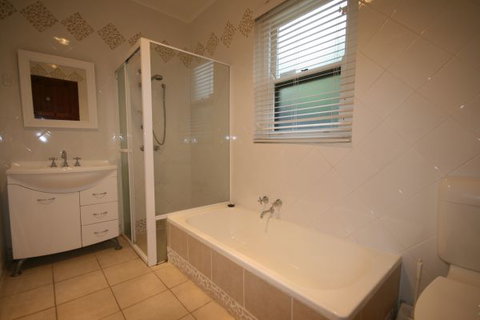 LJ Hooker Goolwa Holiday Rentals - 42 Underwood Avenue, Goolwa Beach - Stayed 26