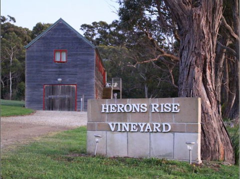 Herons Rise Vineyard Accommodation - Stayed 6