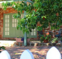 Kalamunda Carriages and Three Gums Cottage - Stayed