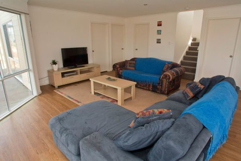 Ocean Sounds - Stayed 3