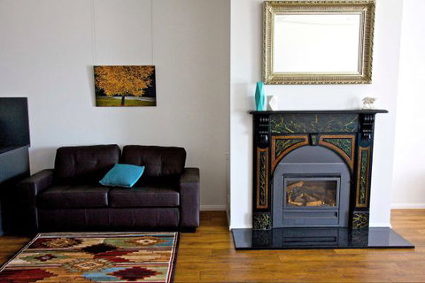 Penguin Beachfront Apartments - Stayed 4