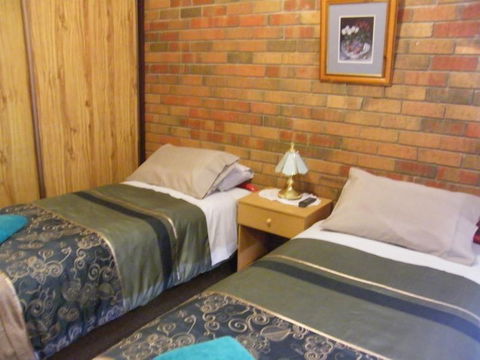 Boomers Guest House Hamilton - Stayed 7