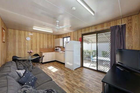 Alva Beach Tourist Park - Stayed 6