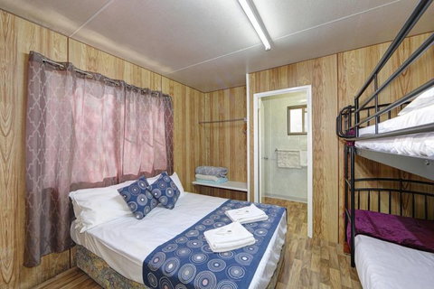 Alva Beach Tourist Park - Stayed 7