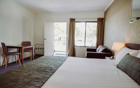 Artesian Spa Motel - Stayed 5