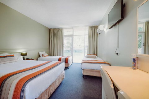 Artesian Spa Motel - Stayed 16