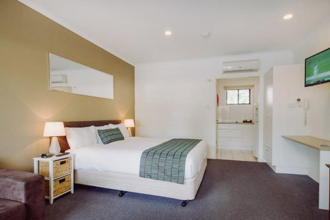 Artesian Spa Motel - Stayed 6