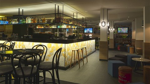 QT Falls Creek Resort - Stays Accommodation 7