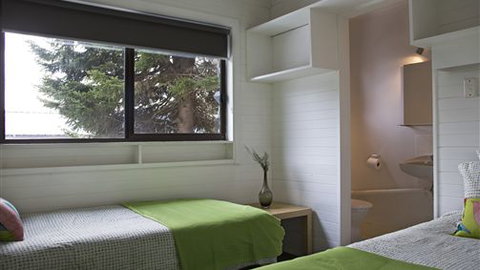 Elk At Falls - Stays Accommodation 3