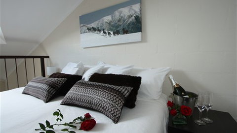 Summit Ridge Alpine Lodge - Stays Accommodation 3