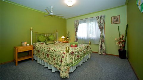 Long John Silver's Surf Retreat - Stayed 1