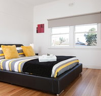 Phyl  May's Luxury Accommodation - Stayed