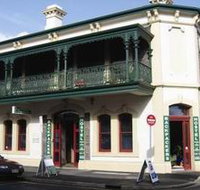 Adelaide's Shakespeare Backpackers International Hostel - Stayed