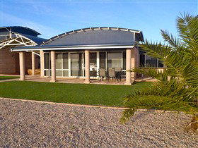 Baird Bay Ocean Eco Apartments - Stayed 2