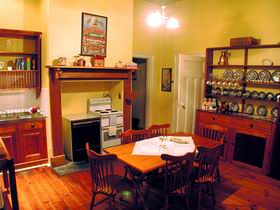 Buxton Manor - Garden And Loft Apartment - Stayed 1