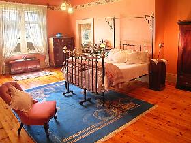 Buxton Manor - George Lowe Esquire Apartment - Stayed 3