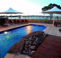 Majestic Oasis Apartments - Stayed