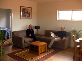 Sundowner Cabin And Tourist Park - Stayed 1