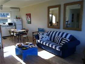 Victor Apartments - Surfs Up - Stayed 3