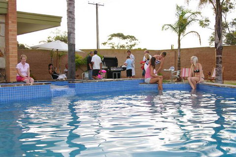 Adelaide Road Motor Lodge - Stayed 5