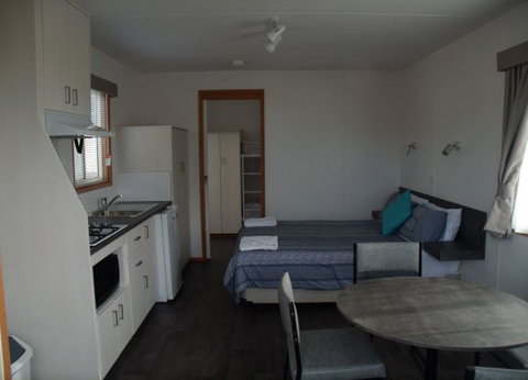 Lake Colac Caravan Park - Stayed 5