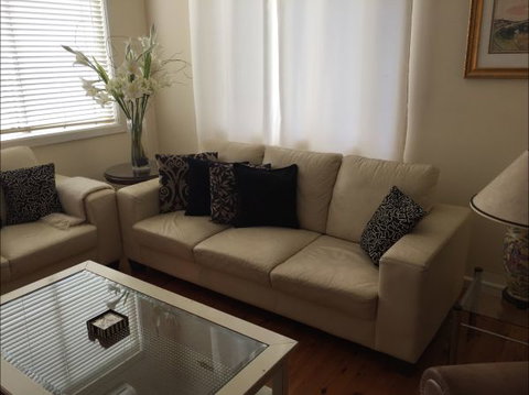 Apartments On-The-Park: March - Stayed 12