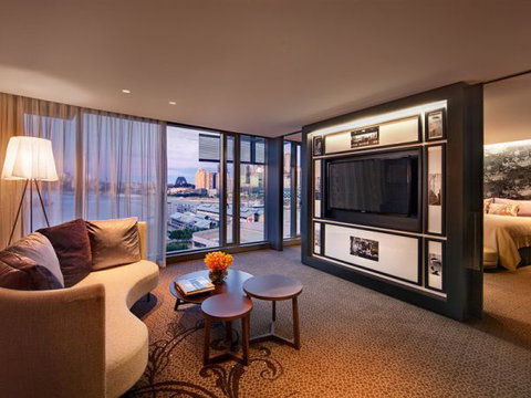 The Darling - Stayed 2