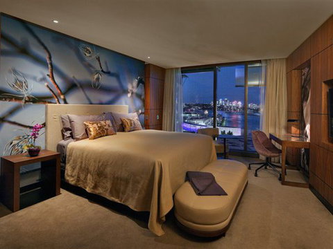 The Darling - Stayed 4